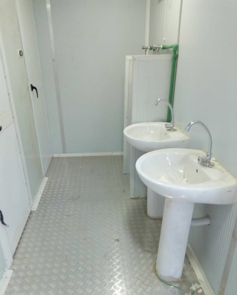 كرفان حمامات